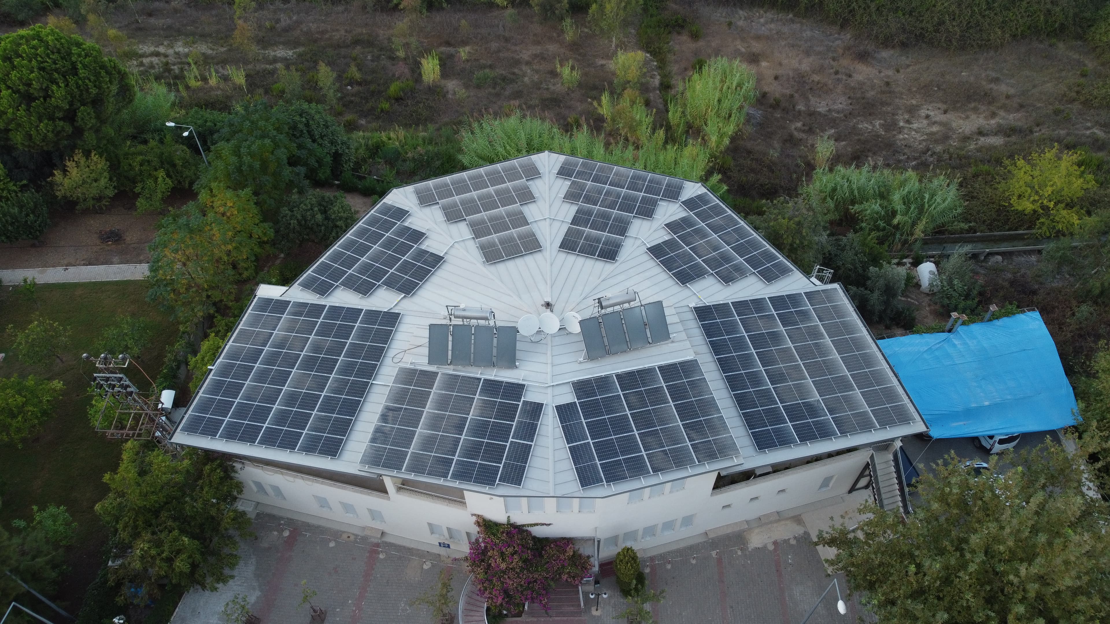 Serik Diyaliz Merkezi ÇATI GES foto 1